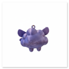 Ein kleiner Anhänger in Form einer süßen Wolke mit Gesicht, Füßen und Flügeln.<br />Farbe: Lila<br />Material: PLA<br />Düse: 0,4 mm