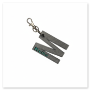 Ein Schlüsselanhänger mit dem eigenen Vornamen im Anfangsbuchstaben.<br />Gedruckt mit 0,4 mm Düse